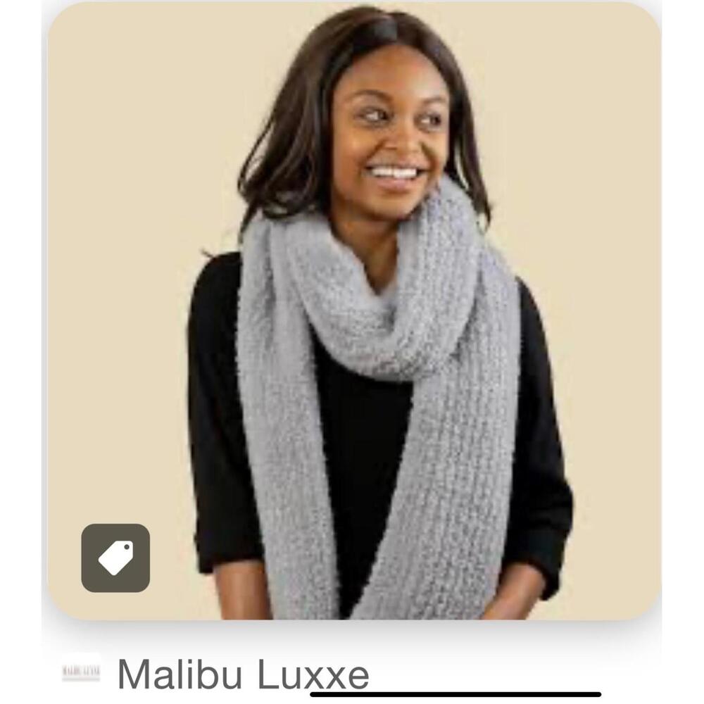 MALIBU LUXXE FEATHER YARN Soft Winter Scarf Grey 76” L X 13” W NWT Retail $98